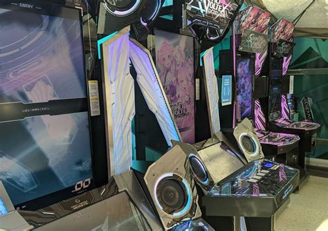 Sound Voltex: Unleash Your Inner Rave Master With This Intense Arcade Rhythm Game!